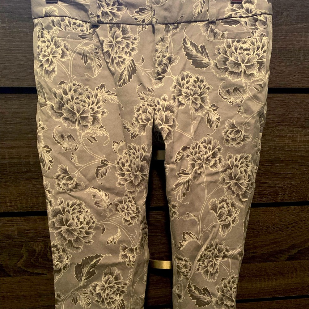 Banana Republic Petite floral pants